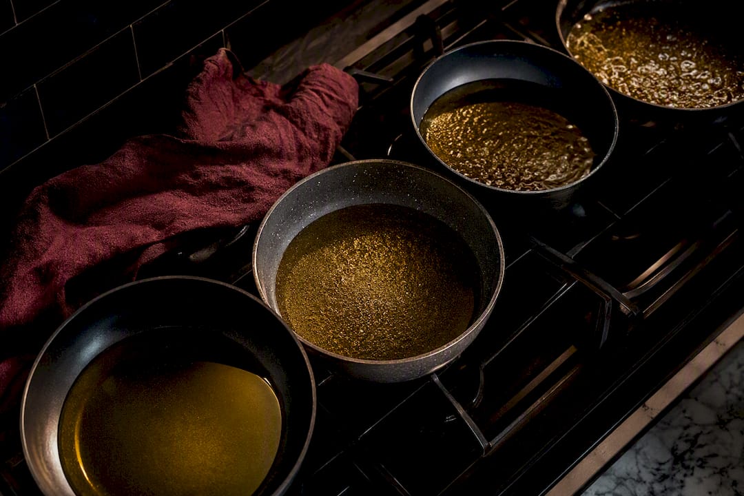 Different cooking oils heating at varied intensities