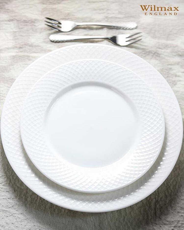 10 inch White Dinner Plate With Embossed Wide Rim - Wine Drop Cookery LLC