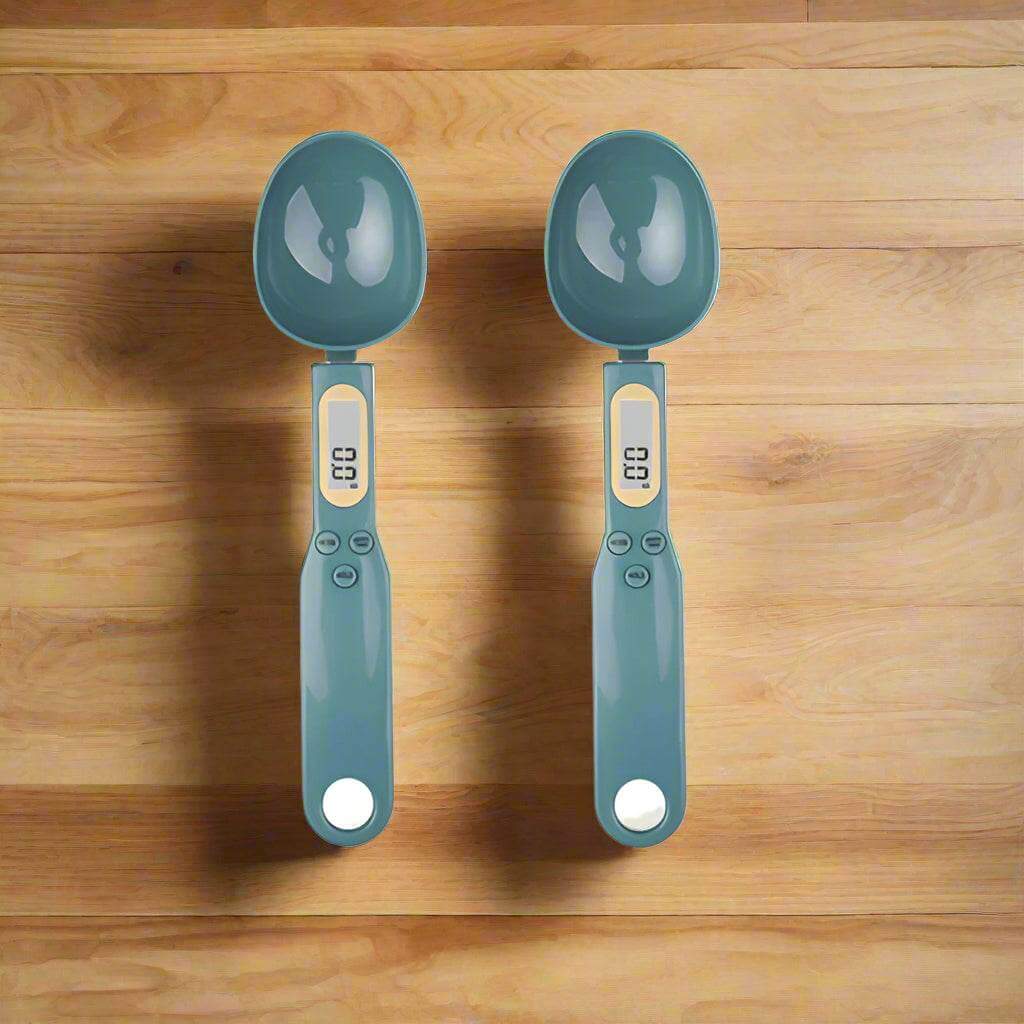 Mini Digital Spoon Scale – Precision Measuring in emerald green, offering 0.1g precision for accurate food measurement.